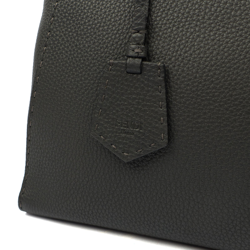 Picture of Fendi Tote Selleria Peekaboo in Grey, Leather