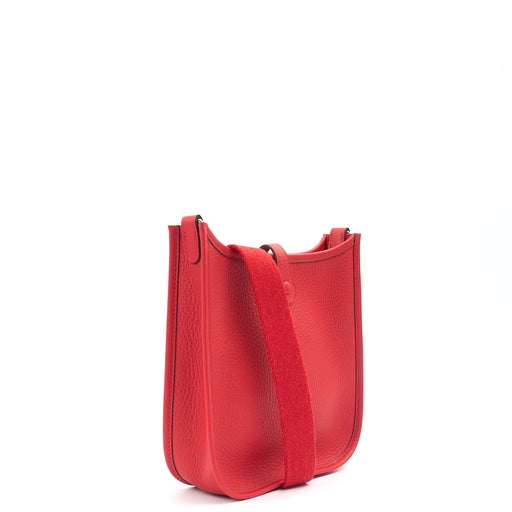 Picture of Hermes Cross Body Evelyne 16 in Rouge Radieux, Clemence Leather