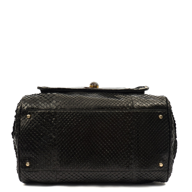 Picture of Anya Hindmarch Shoulder Bag Shoulder Bag in Black, Exotic Effect Leather