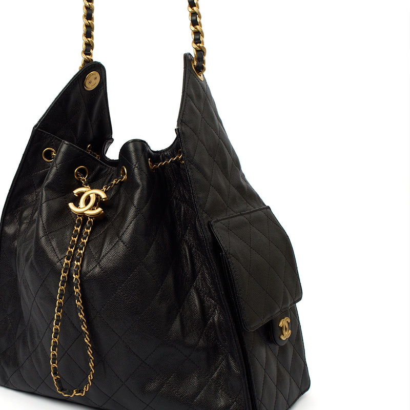 Picture of Chanel Shoulder Bag Chanel 25 - Medium in Black, Calfskin Leather