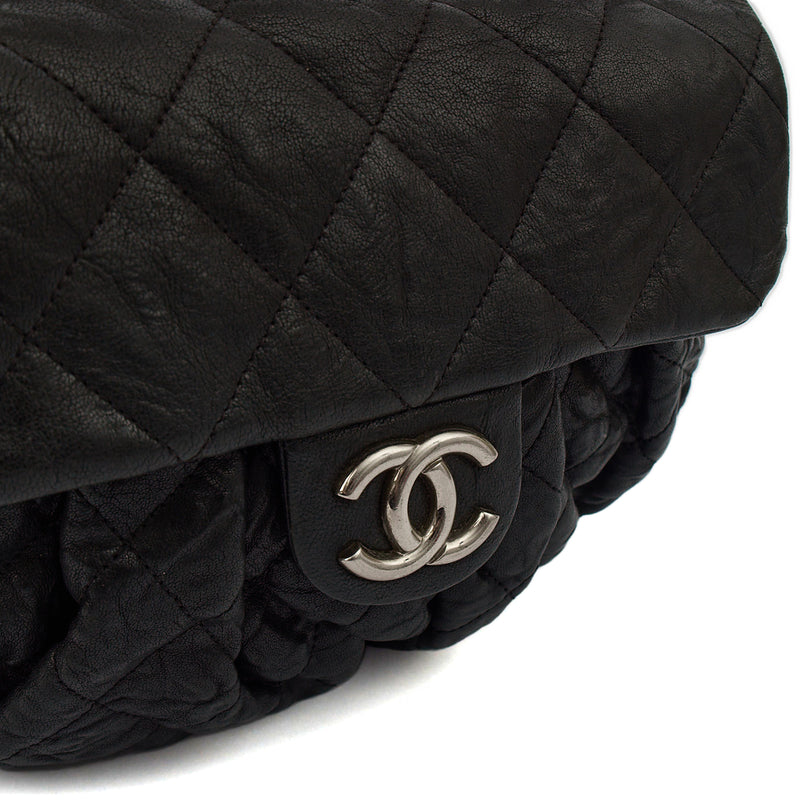 Picture of Chanel Cross Body Chain Flap Bag in Black, Calfskin Leather