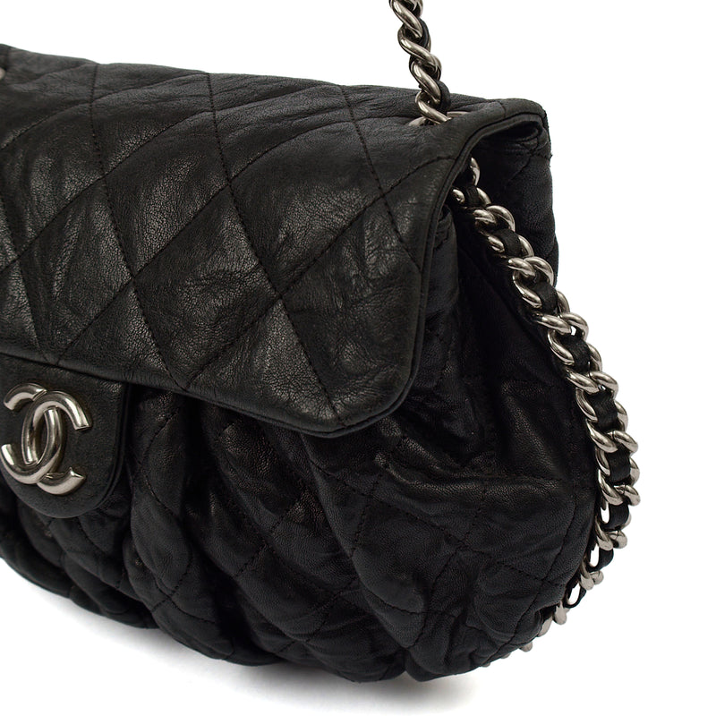 Picture of Chanel Cross Body Chain Flap Bag in Black, Calfskin Leather