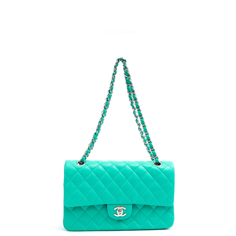 Picture of Chanel Shoulder Bag Classic Double Flap - Medium in Navy, Lambskin Leather