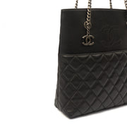 Picture of Chanel Tote Tote in Black, Lambskin Leather