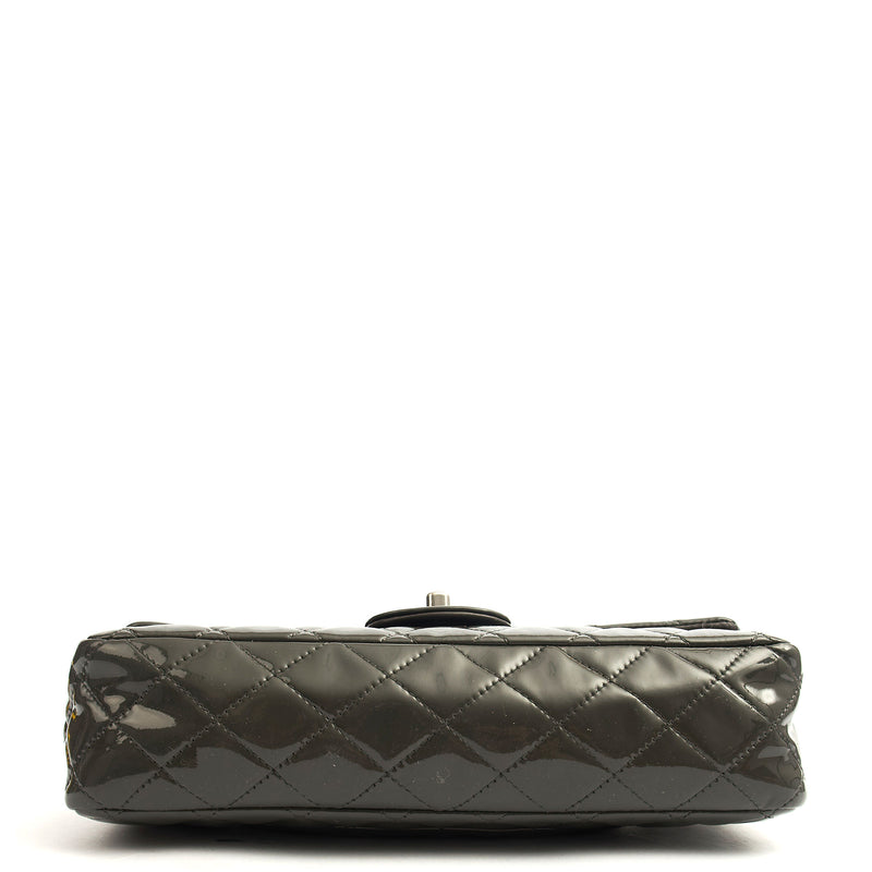 Picture of Chanel Shoulder Bag Classic Double Flap - Medium in Grey, Patent Leather