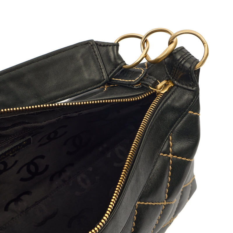 Picture of Chanel Shoulder Bag Shoulder Bag in Black, Lambskin Leather