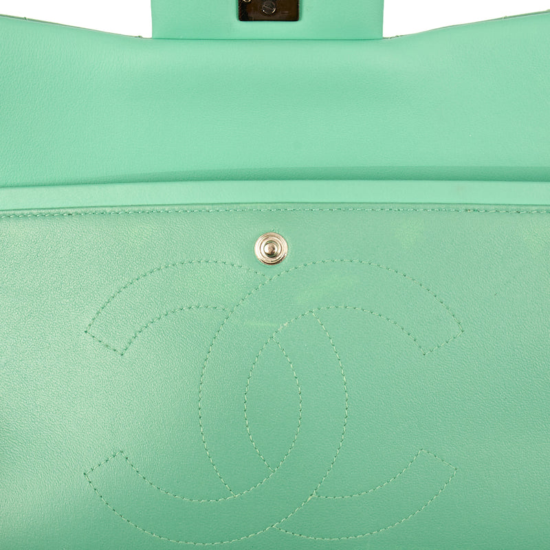 Picture of Chanel Shoulder Bag Classic Double Flap - Large in Green, Patent Leather