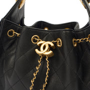 Picture of Chanel Shoulder Bag Chanel 25 in Black, Calfskin Leather