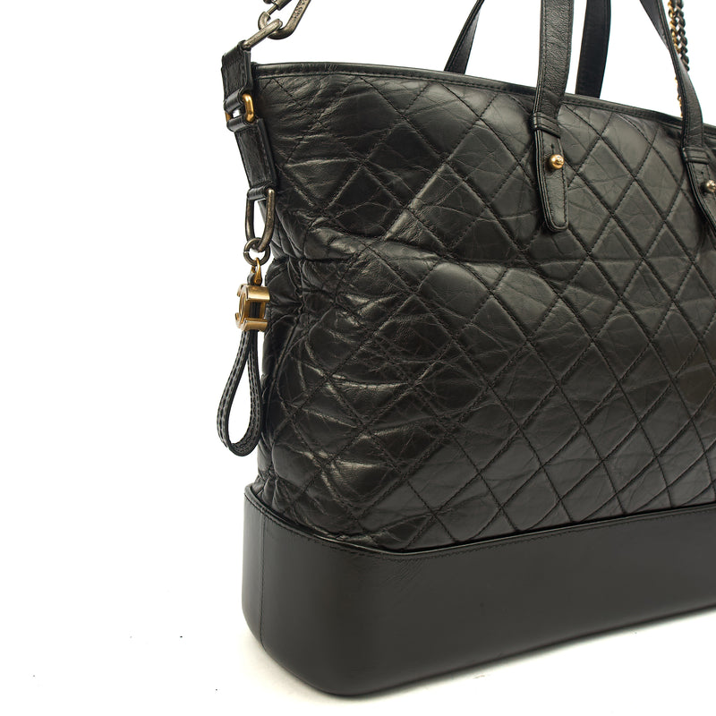 Picture of Chanel Shoulder Bag Gabrielle Hobo - Large in Black, Leather