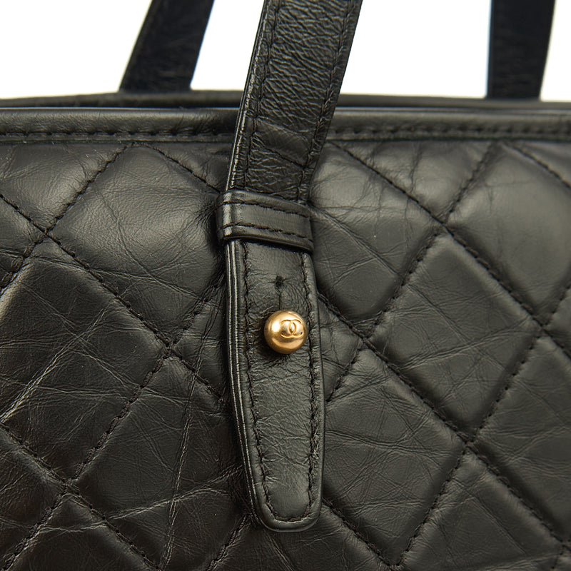 Picture of Chanel Shoulder Bag Gabrielle Hobo - Large in Black, Leather