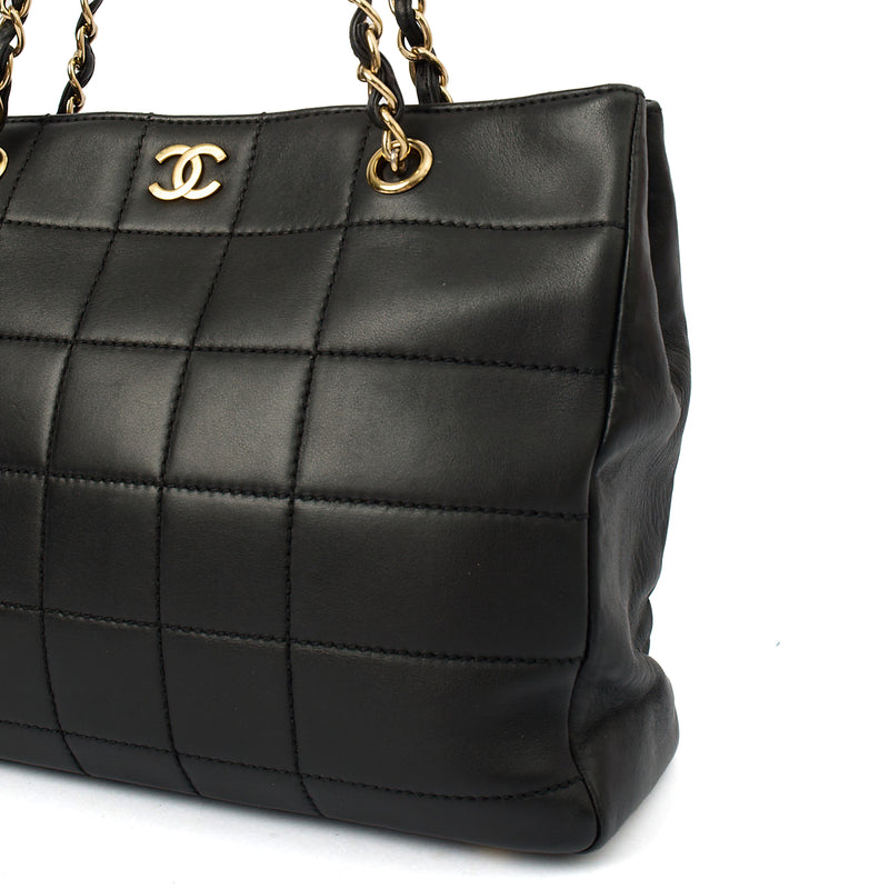 Picture of Chanel Tote Chocolate Bar Tote in Black, Calfskin Leather