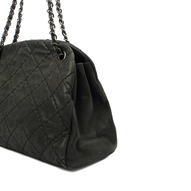 Picture of Chanel Tote Mademoiselle Bowling Bag - Medium in Black, Nubuck