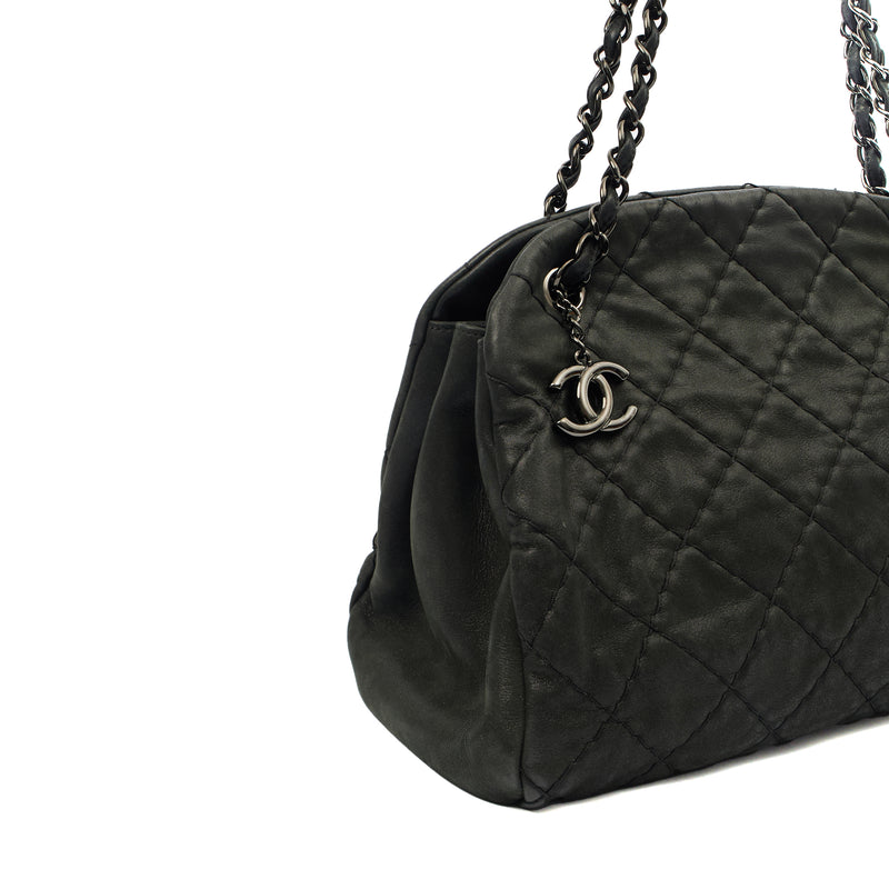 Picture of Chanel Tote Mademoiselle Bowling Bag - Medium in Black, Nubuck