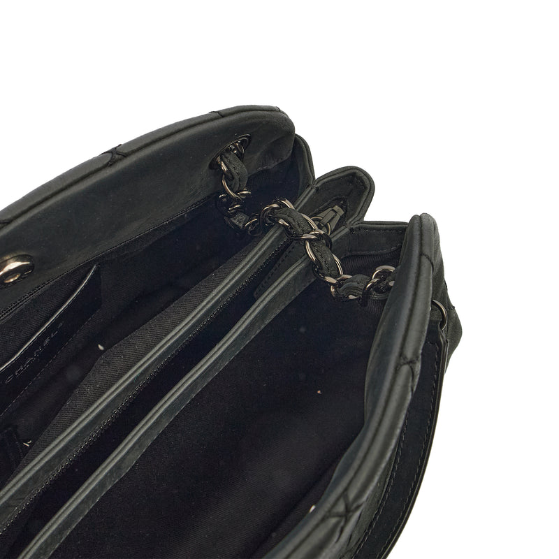 Picture of Chanel Tote Mademoiselle Bowling Bag - Medium in Black, Nubuck