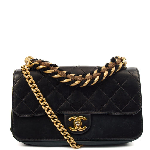 Picture of Chanel Shoulder Bag Shoulder Bag in Black, Lambskin Leather