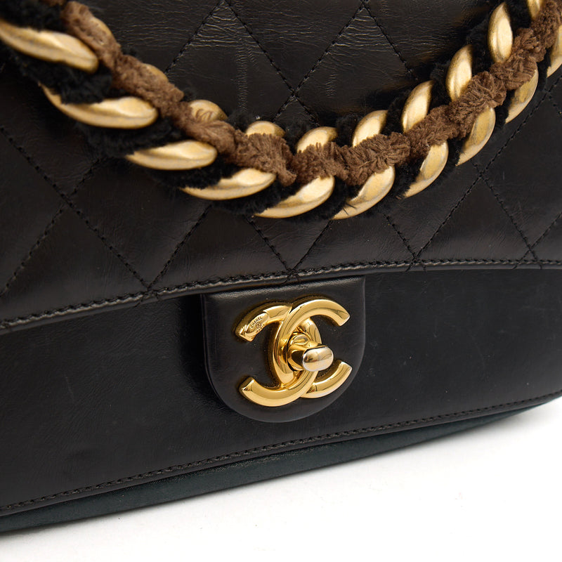 Picture of Chanel Shoulder Bag Shoulder Bag in Black, Lambskin Leather