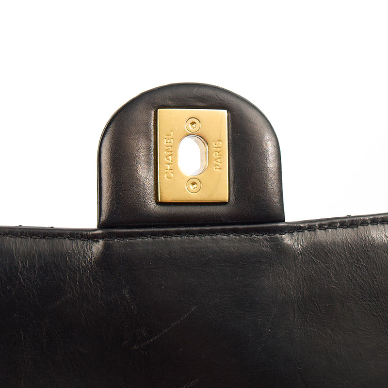 Picture of Chanel Shoulder Bag Shoulder Bag in Black, Lambskin Leather