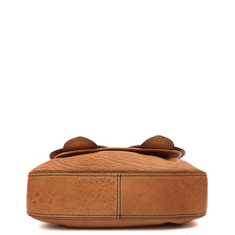 Fendi Shoulder Bag B Bag in Brown, Leather