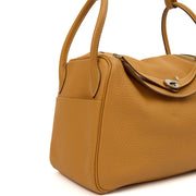 Picture of Hermes Cross Body Lindy 26 in Sesame, Togo Leather
