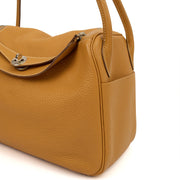 Picture of Hermes Cross Body Lindy 26 in Sesame, Togo Leather
