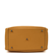 Picture of Hermes Cross Body Lindy 26 in Sesame, Togo Leather