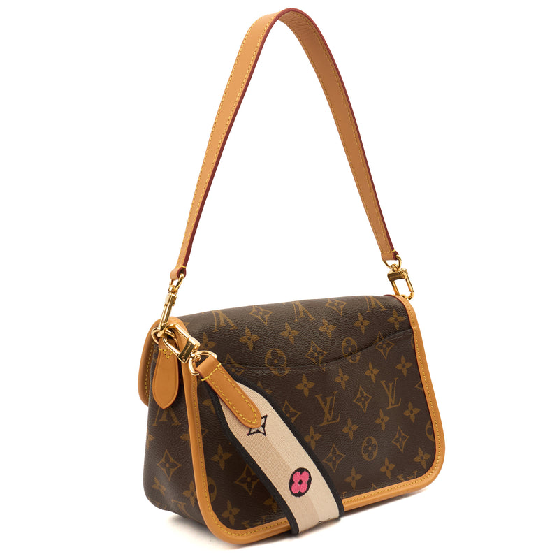 Picture of Louis Vuitton Cross Body Diane Satchel in Monogram, Canvas