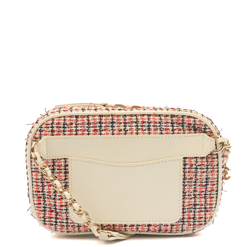Picture of Chanel Cross Body Camera Bag in White, Fabric
