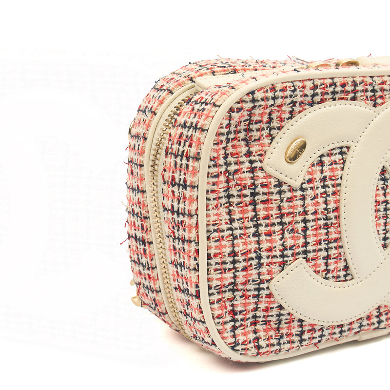 Picture of Chanel Cross Body Camera Bag in White, Fabric