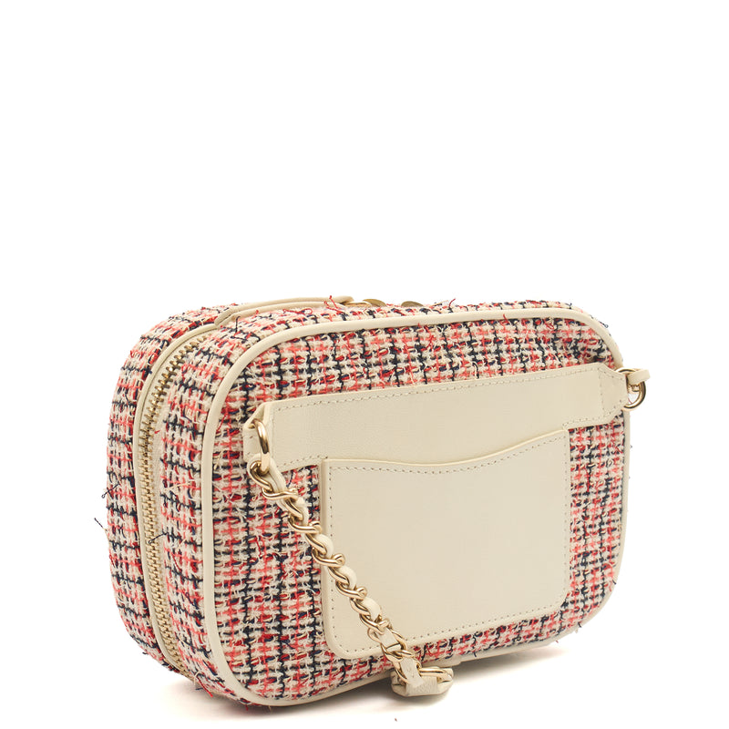 Picture of Chanel Cross Body Camera Bag in White, Fabric