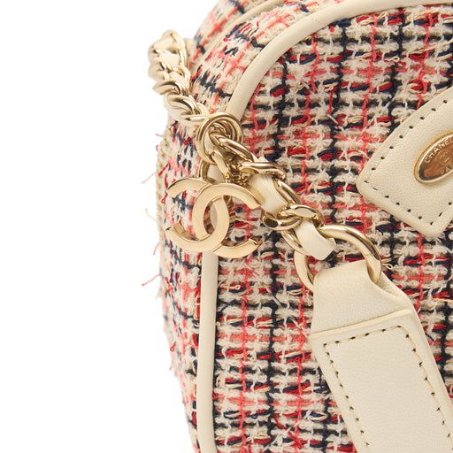 Picture of Chanel Cross Body Camera Bag in White, Fabric