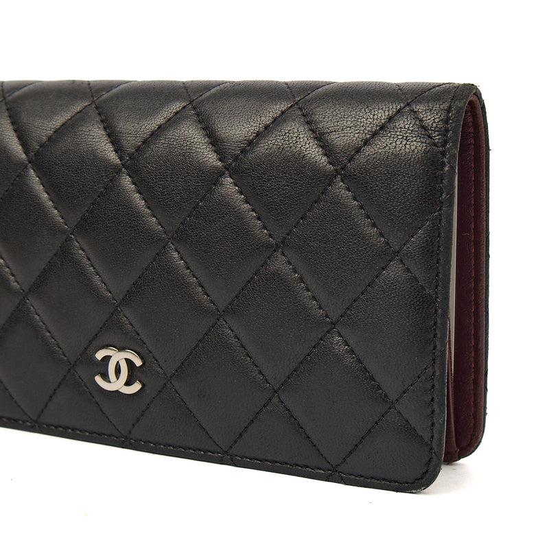 Picture of Chanel Purse Trifold Wallet in Black, Leather