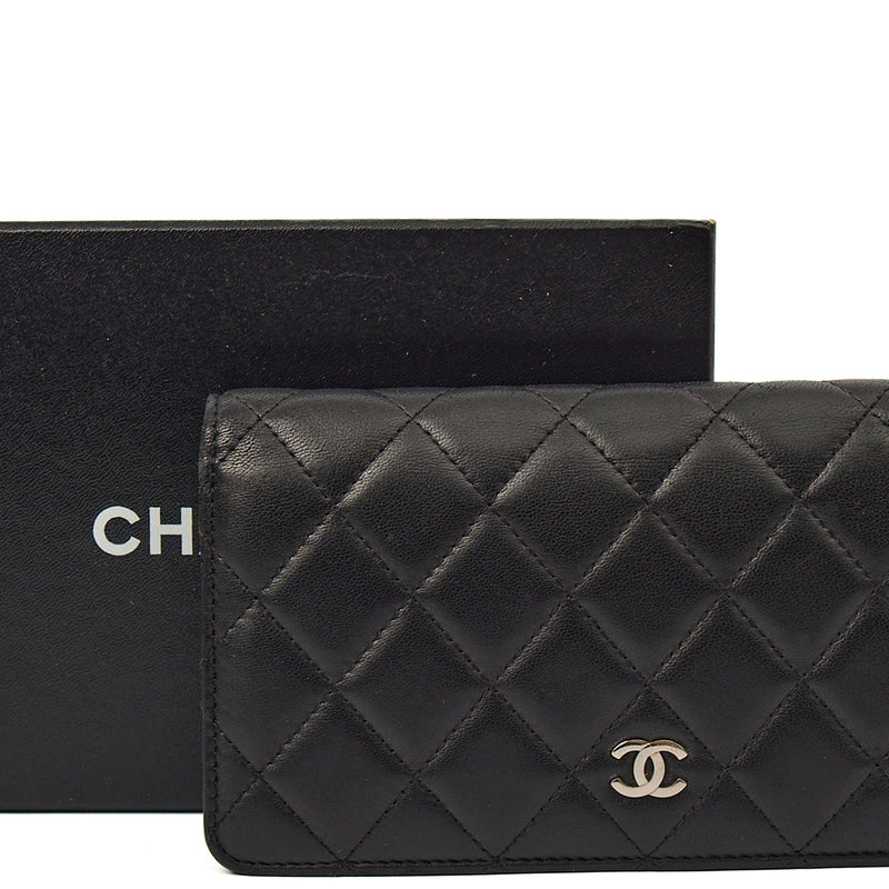 Picture of Chanel Purse Trifold Wallet in Black, Leather
