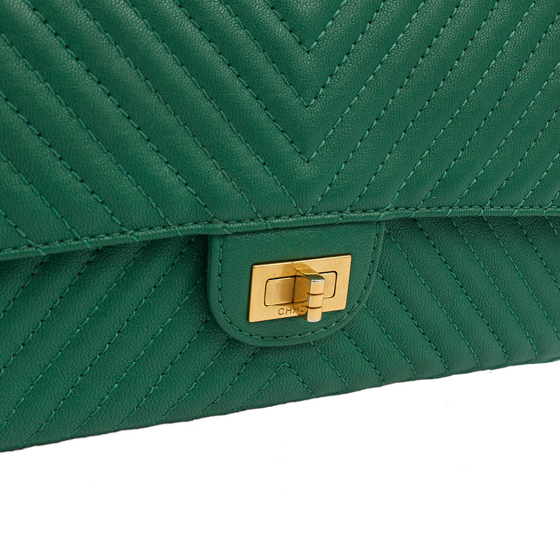 Picture of Chanel Shoulder Bag 2.55 Reissue - Medium in Green, invalid
