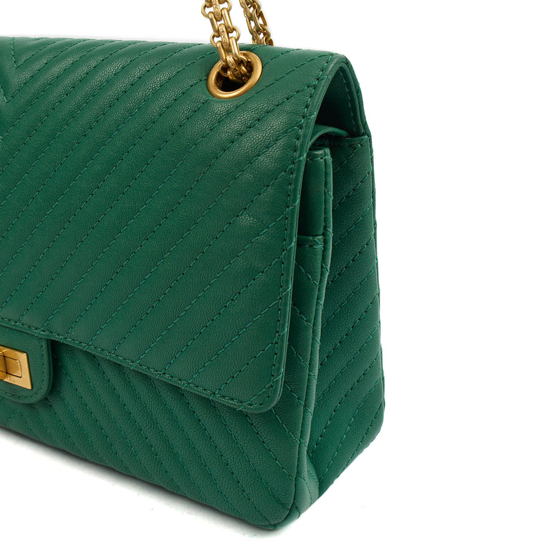 Picture of Chanel Shoulder Bag 2.55 Reissue - Medium in Green, invalid