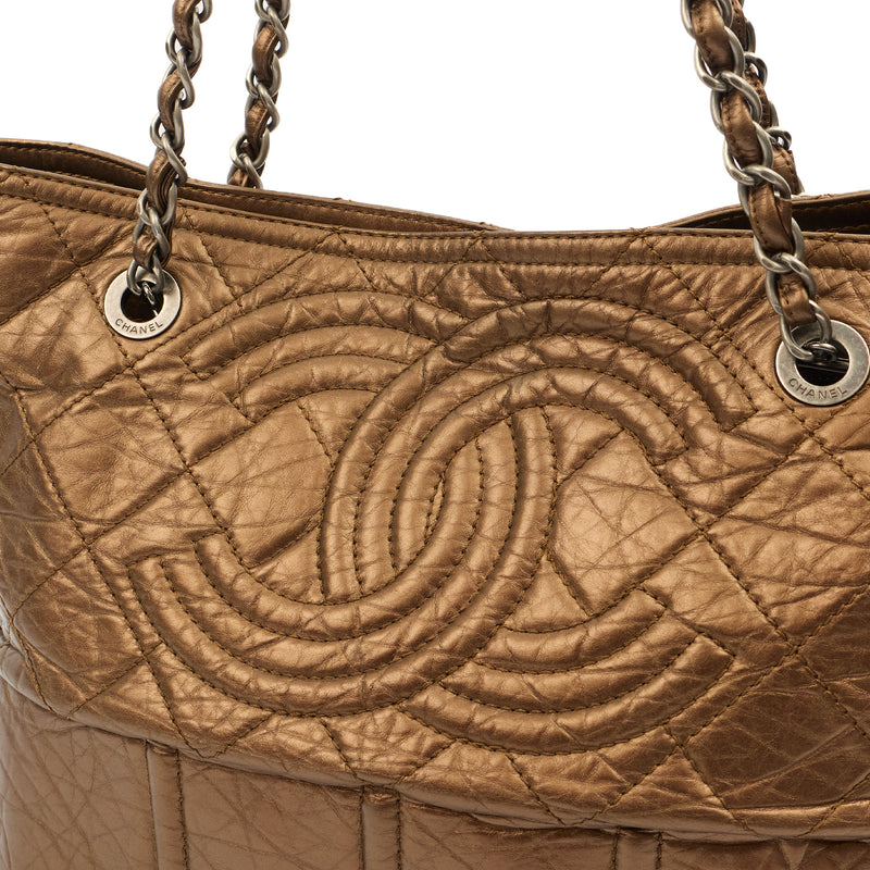 Picture of Chanel Tote Tote in Brown, Crinkled Calfskin Leather