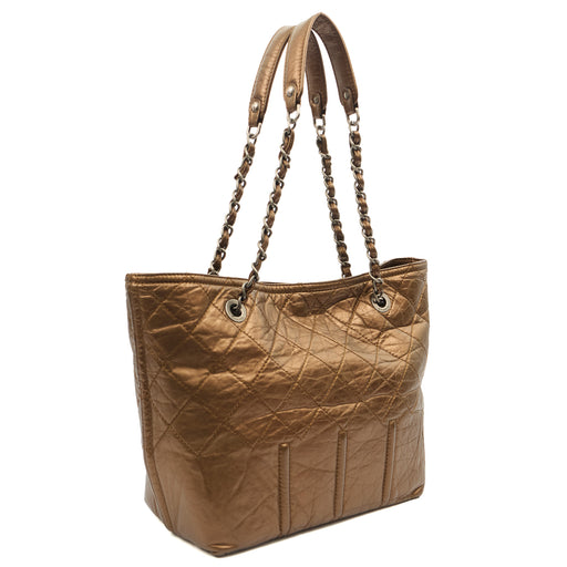 Picture of Chanel Tote Tote in Brown, Crinkled Calfskin Leather