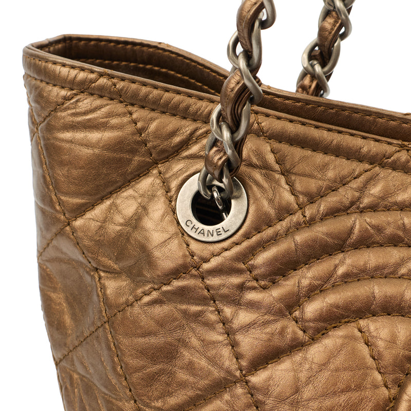 Picture of Chanel Tote Tote in Brown, Crinkled Calfskin Leather