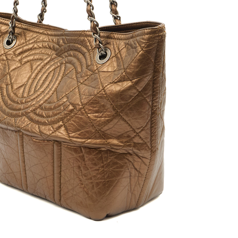 Picture of Chanel Tote Tote in Brown, Crinkled Calfskin Leather