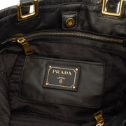 Picture of Prada Tote Tote in Black, Leather