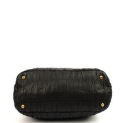 Picture of Prada Tote Tote in Black, Leather