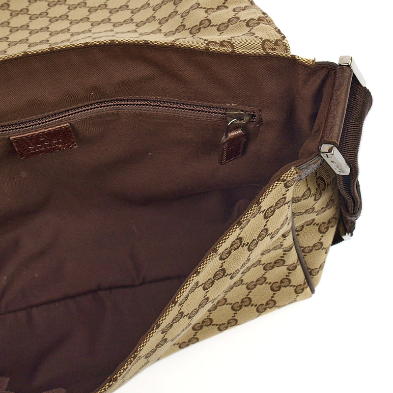 Picture of Gucci Cross Body Messenger in Neutral, GG Canvas