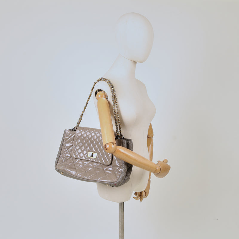 Picture of Chanel Tote Gabrielle Flap Bag in Grey, Glazed Calfskin