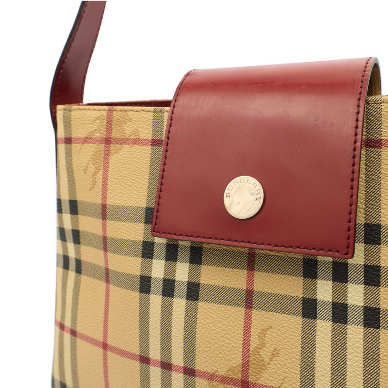 Picture of Burberry Shoulder Bag Shoulder Bag in Nova Check, Leather