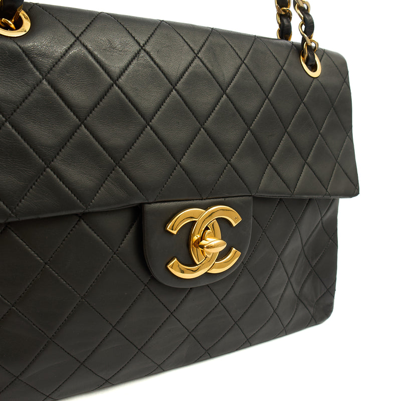 Picture of Chanel Shoulder Bag Maxi Jumbo XL in Black, Lambskin Leather