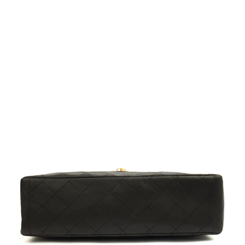 Picture of Chanel Shoulder Bag Maxi Jumbo XL in Black, Lambskin Leather