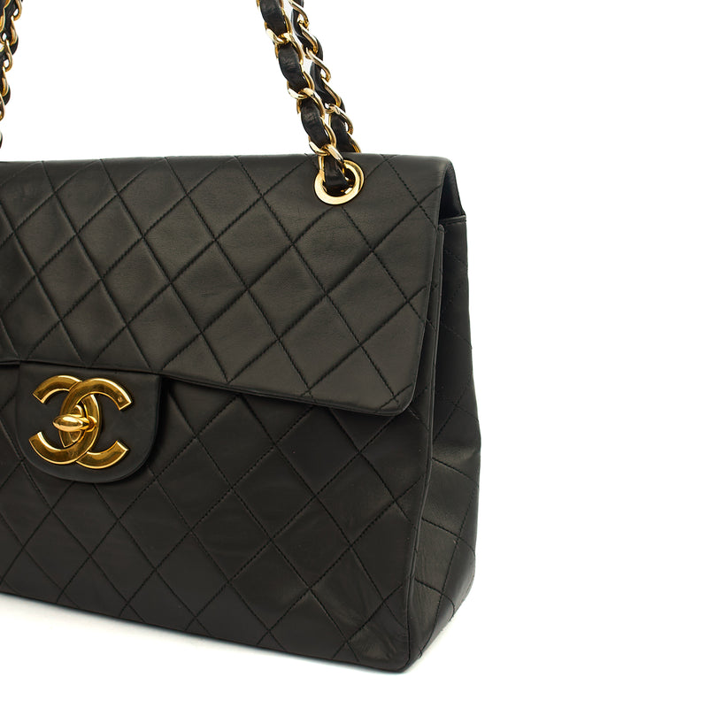 Picture of Chanel Shoulder Bag Maxi Jumbo XL in Black, Lambskin Leather