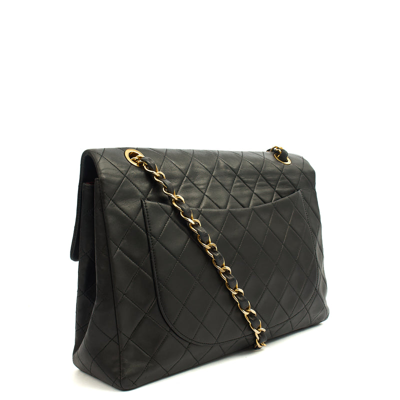 Picture of Chanel Shoulder Bag Maxi Jumbo XL in Black, Lambskin Leather