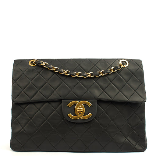 Picture of Chanel Shoulder Bag Maxi Jumbo XL in Black, Lambskin Leather