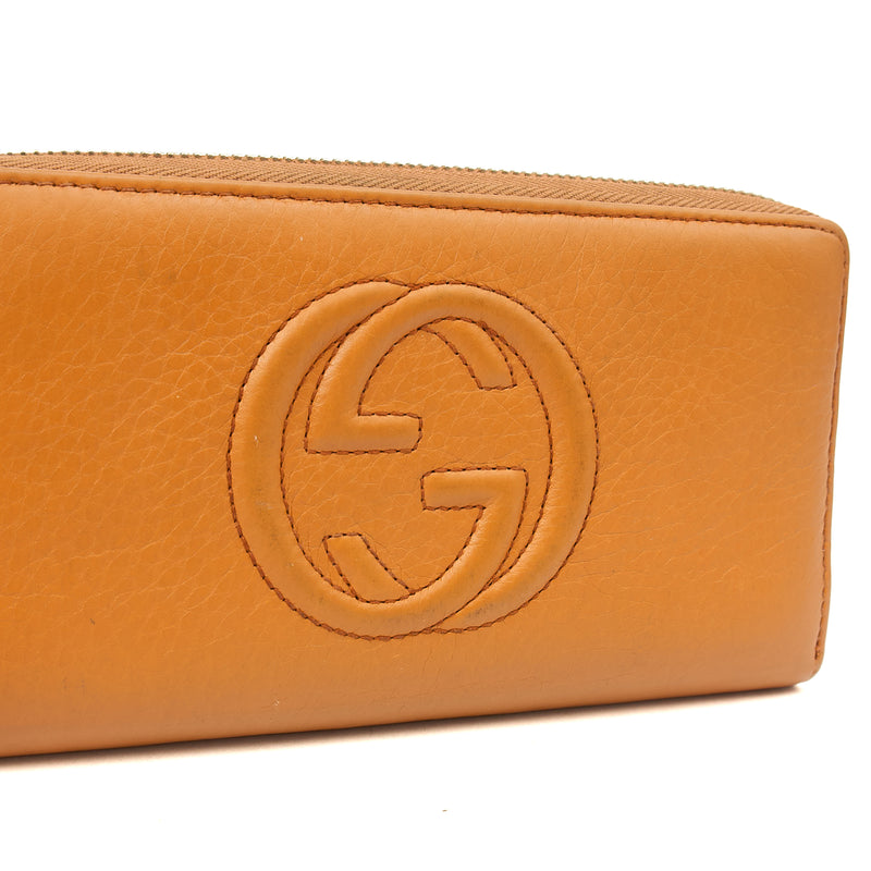 Picture of Gucci Wallet Soho Zip Around Wallet in Orange, Leather