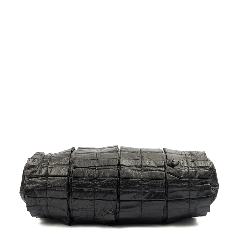 Picture of Miu Miu Tote Shoulder Bag in Black, Leather